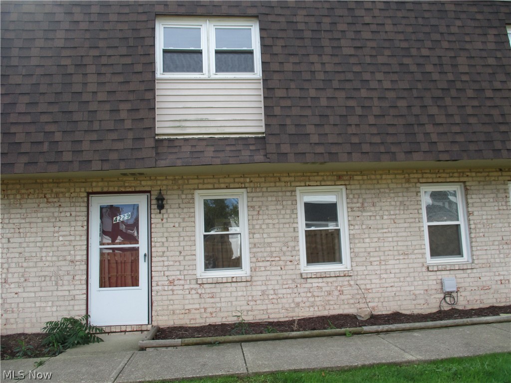 Maintenance free living at its best. You will enjoy the updates that were done on this condo. The sellers removed a wall to open the kitchen to the family room and eating area. The kitchen has been totally updated and all appliances are included. There is sliding door to the outdoor patio. The family room is spacious and still has a cozy feel. There is a half bath on the first level as well as a laundry room. The upstairs master bedroom is 17x12 with lots of closet space. There is a full bath and two additional bedrooms upstairs. The one car garage is attached. There is a home warranty included.