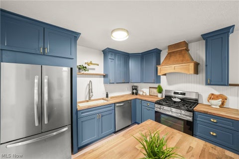 Tiny photo for 9008 Wilverne Drive, Windham, OH 44288 (MLS # 5253611)