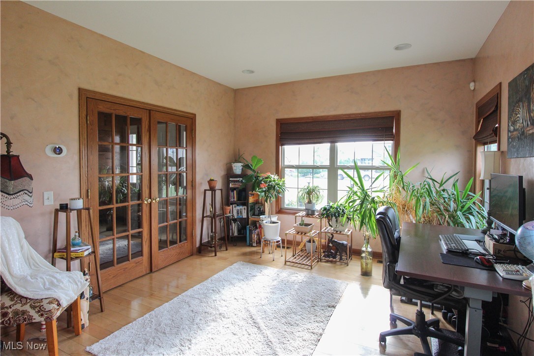 Knights Xing 01 - Residential