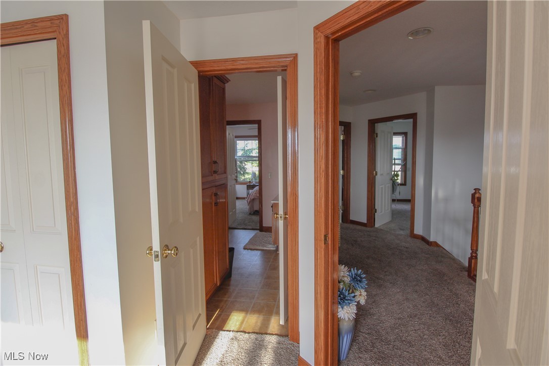 Knights Xing 01 - Residential