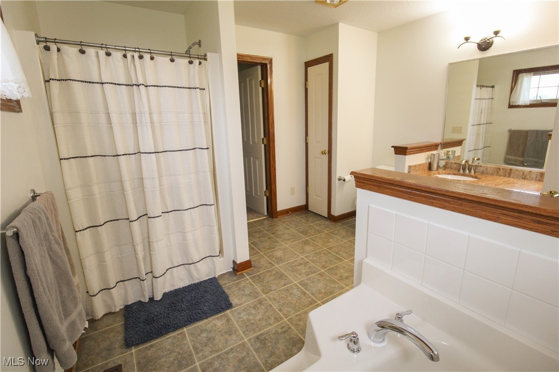 Knights Xing 01 - Residential