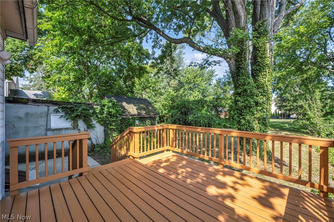 175 E Walnut Avenue