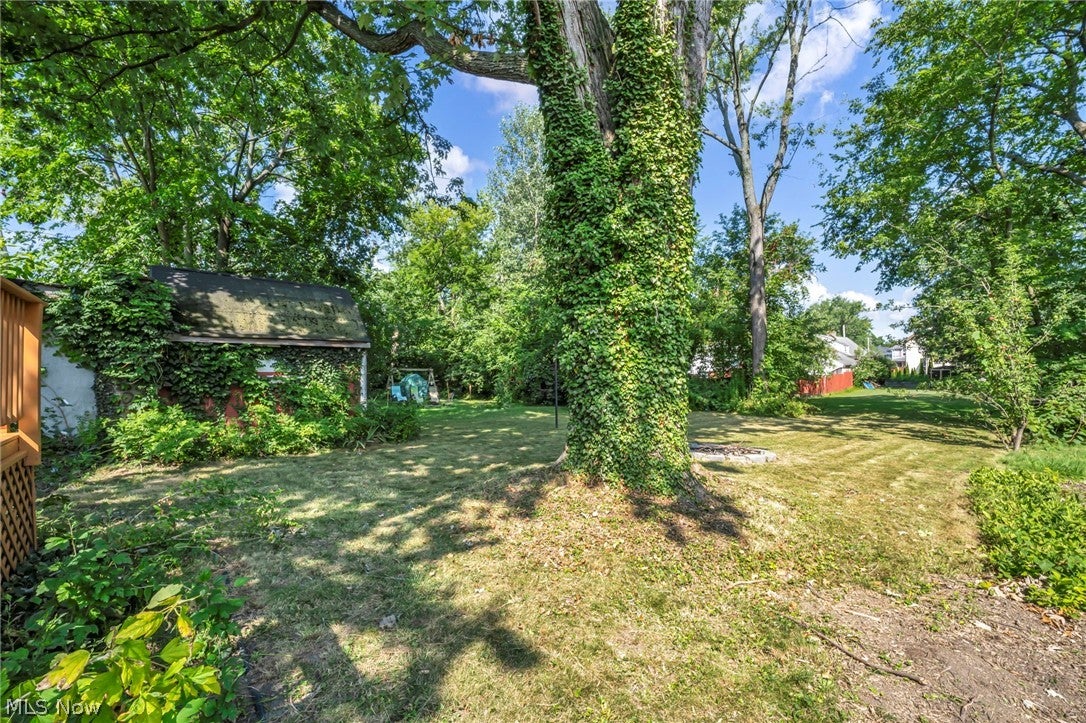 175 E Walnut Avenue