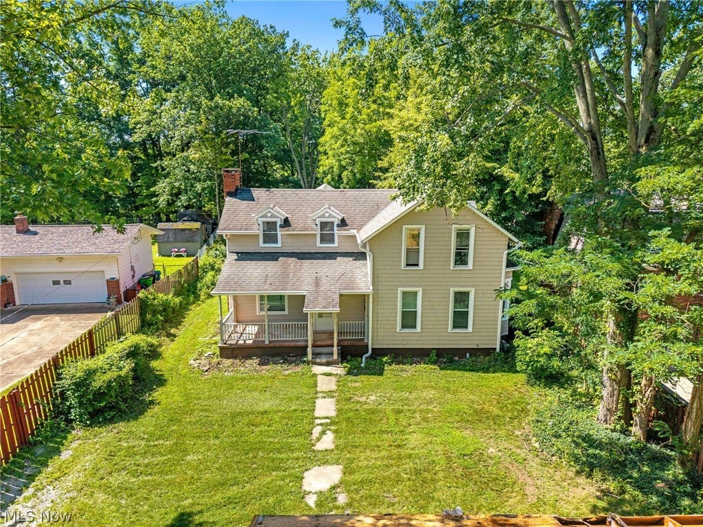 889 Grayton Road