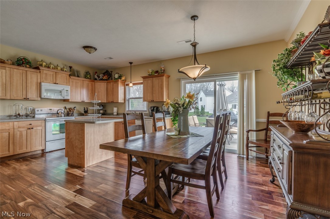 Brooks Condo Ph 14 - Residential