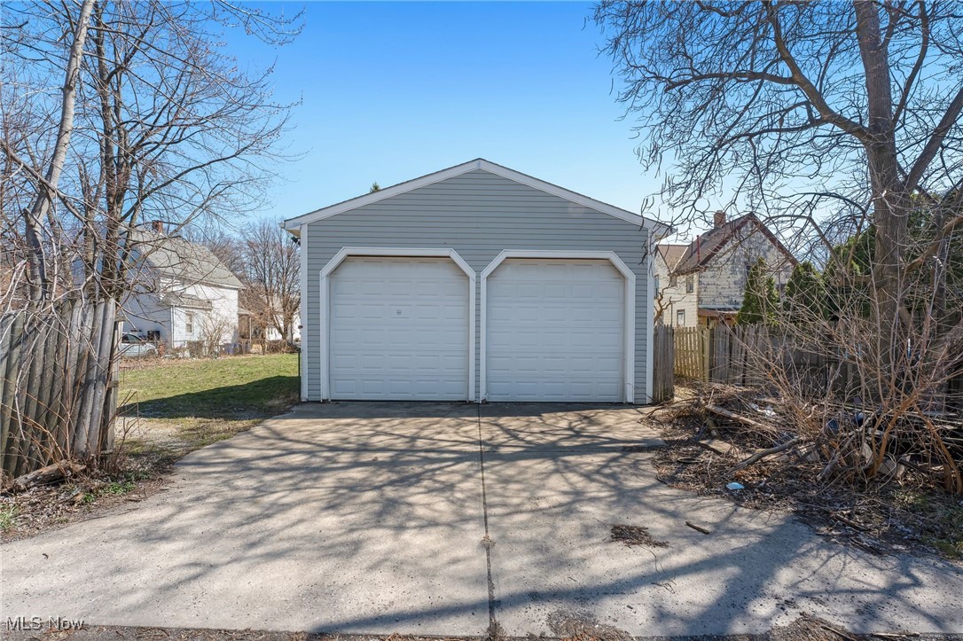 Henry J Johnson Trustees Resu - Residential Income