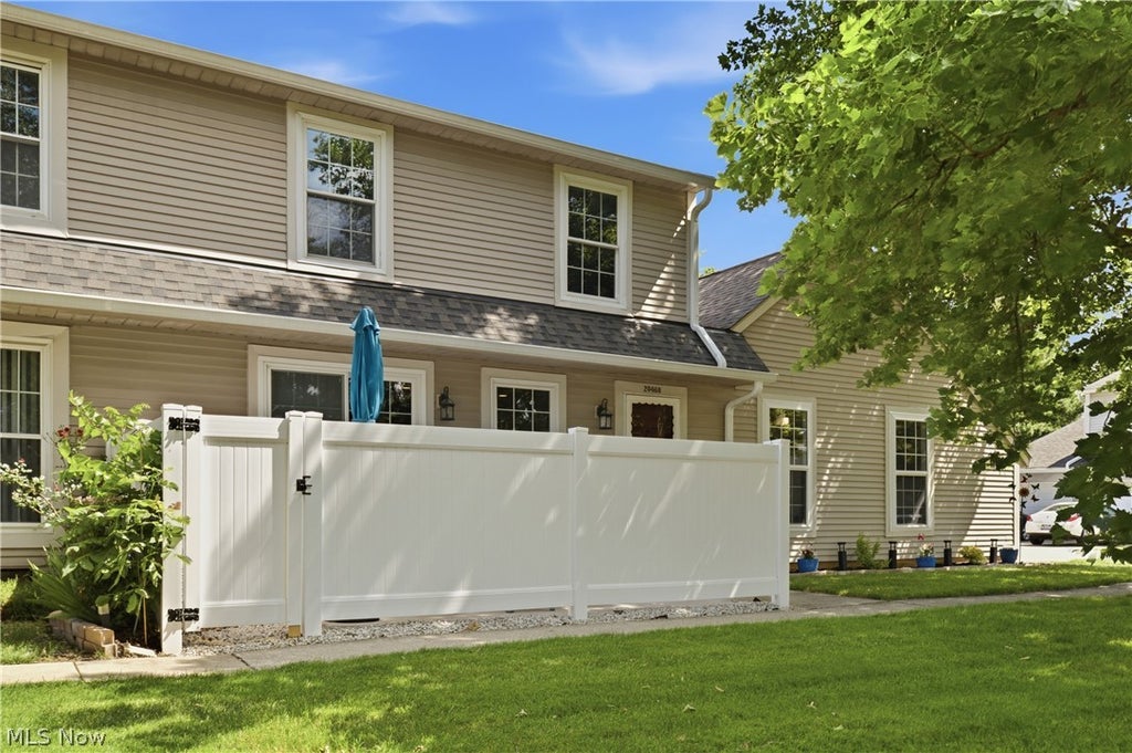 Photo of 20468 Williamsburg Court #208C, Middleburg Heights, OH 44130 (MLS # 5221046)