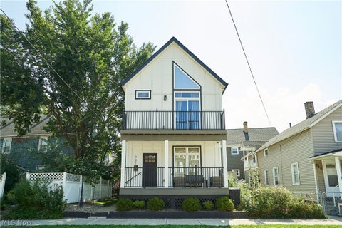 Photo of 921 Jefferson Avenue, Cleveland, OH 44113 (MLS # 5239783)