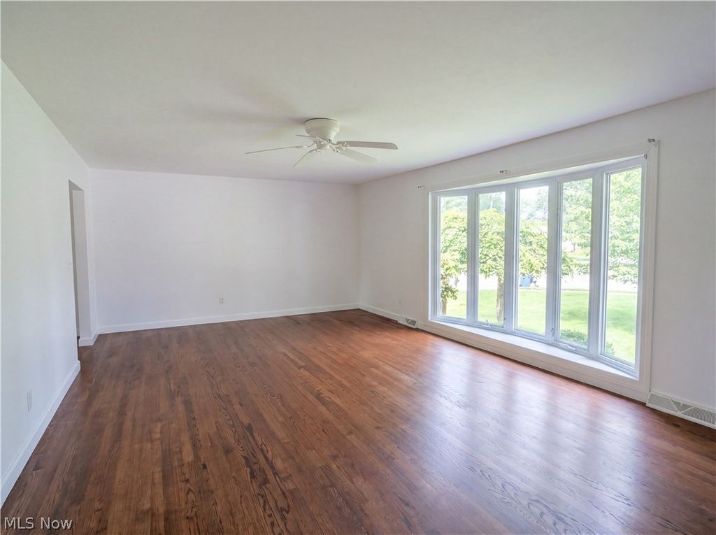 Photo of 30223 Chatham Point Drive, Bay Village, OH 44140 (MLS # 5214829)