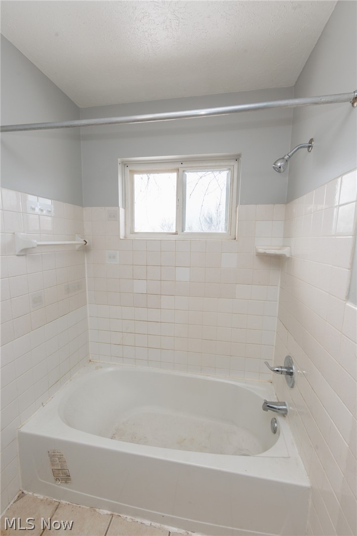 Banbury Village Condo - Residential