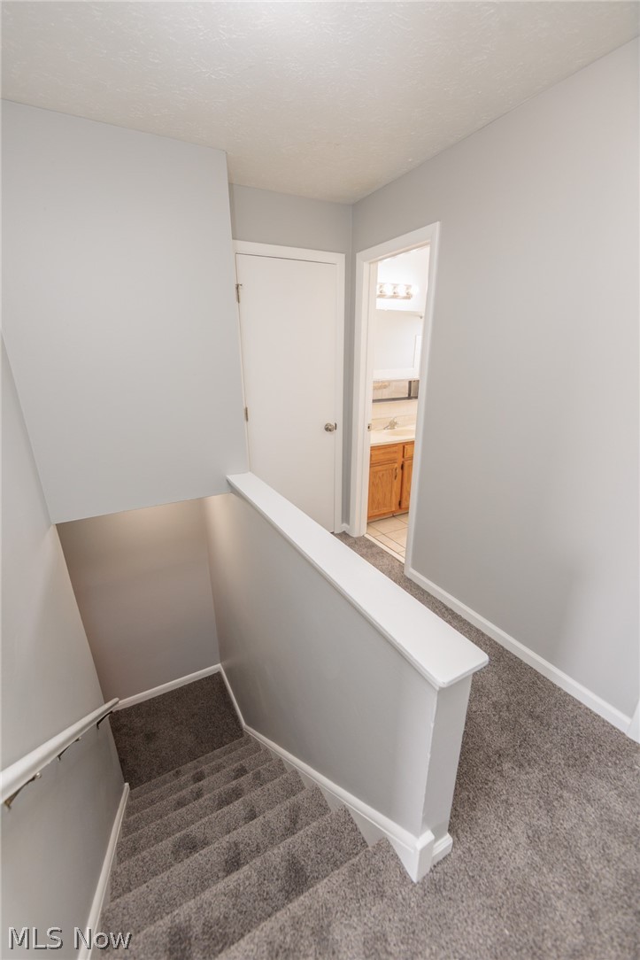 Banbury Village Condo - Residential