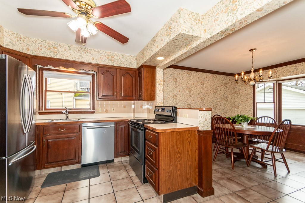 Walter H Tellings Sub - Residential