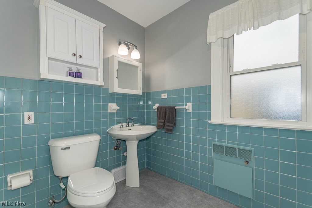 Walter H Tellings Sub - Residential