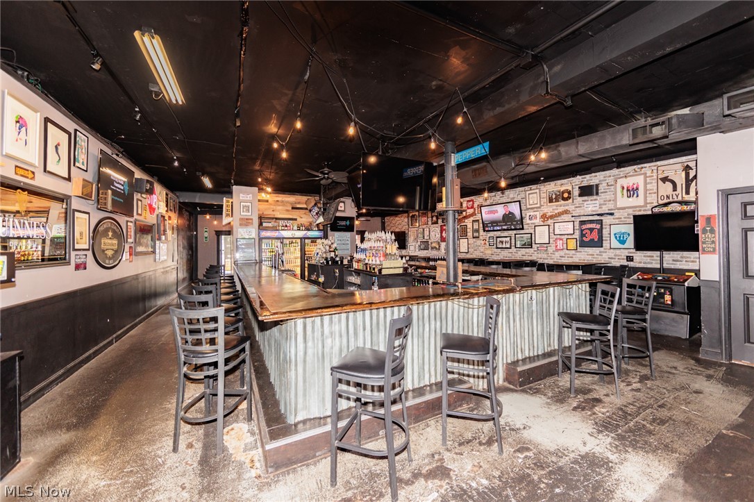 Greenbriar Shopping Center - Commercial Sale