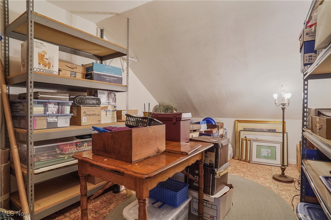 Creekside/Pleasant Lks Condo P - Residential