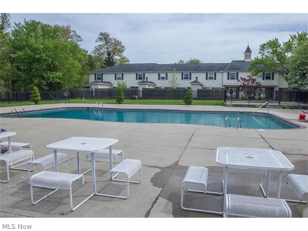 Georgetown/Lyndhurstcondo - Residential Lease