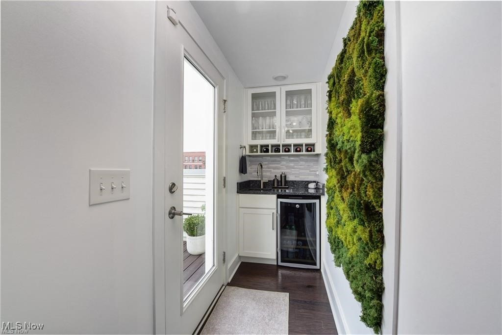 Battery Park Twnhms Condos - Residential