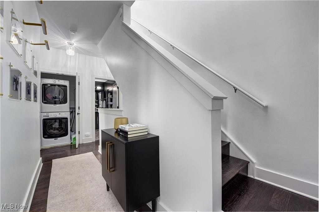 Battery Park Twnhms Condos - Residential