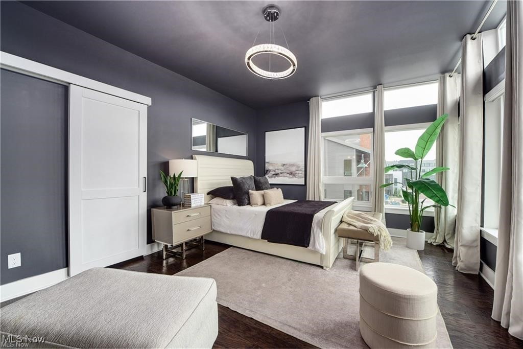 Battery Park Twnhms Condos - Residential