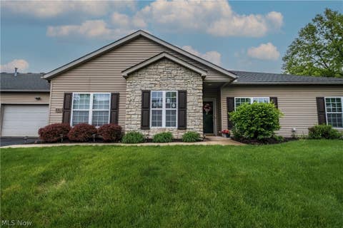 Condo For Sale - 1926 University Commons Drive<br/> Massillon, OH 44646