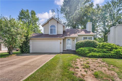 Homes For Sale - 7345 Hayes Boulevard<br/> Lake County, Mentor, OH 44060