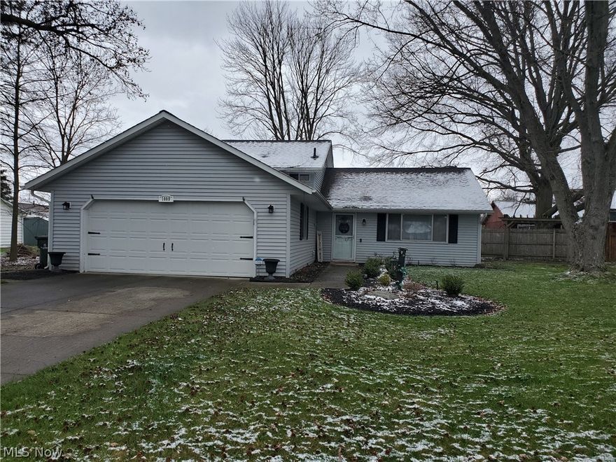Sparkling 3 bedroom, 1 1/2 bath split level sits on a spacious lot and cul-de-sac street. The kitchen features all appliances, island, and pantry. The family room located on lower level has a fireplace with wood burning insert. The utility and bonus room are also located on the lower level, as well as garage access. The bedrooms and main bath are on the second level. Call for you personal your and make this your new home!