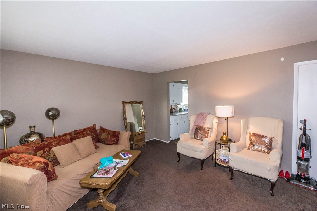 West Hill Allotment #5 - Residential Income