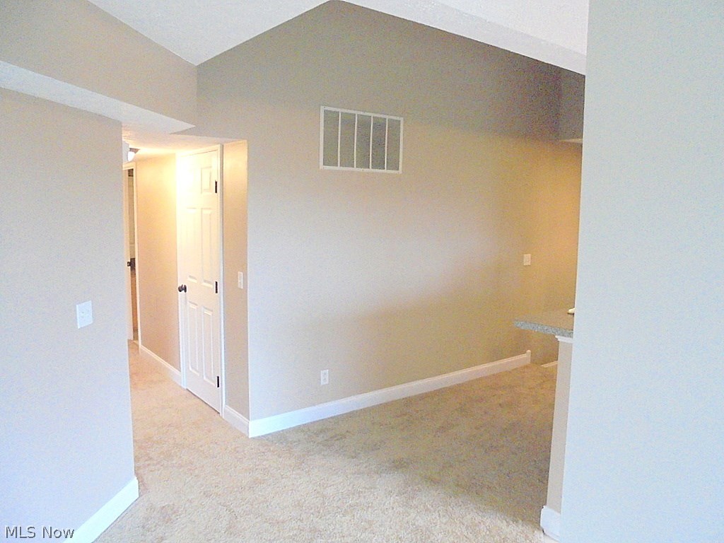 Regency Hlnds Condo - Residential