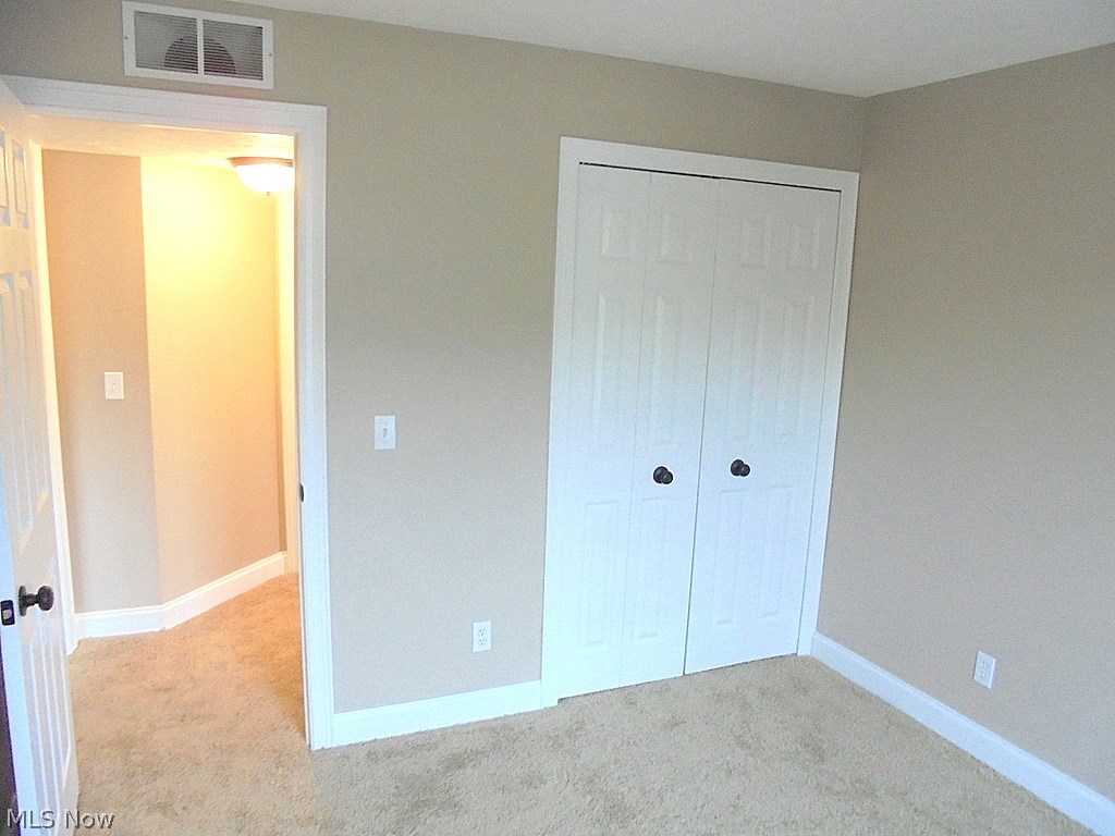 Regency Hlnds Condo - Residential