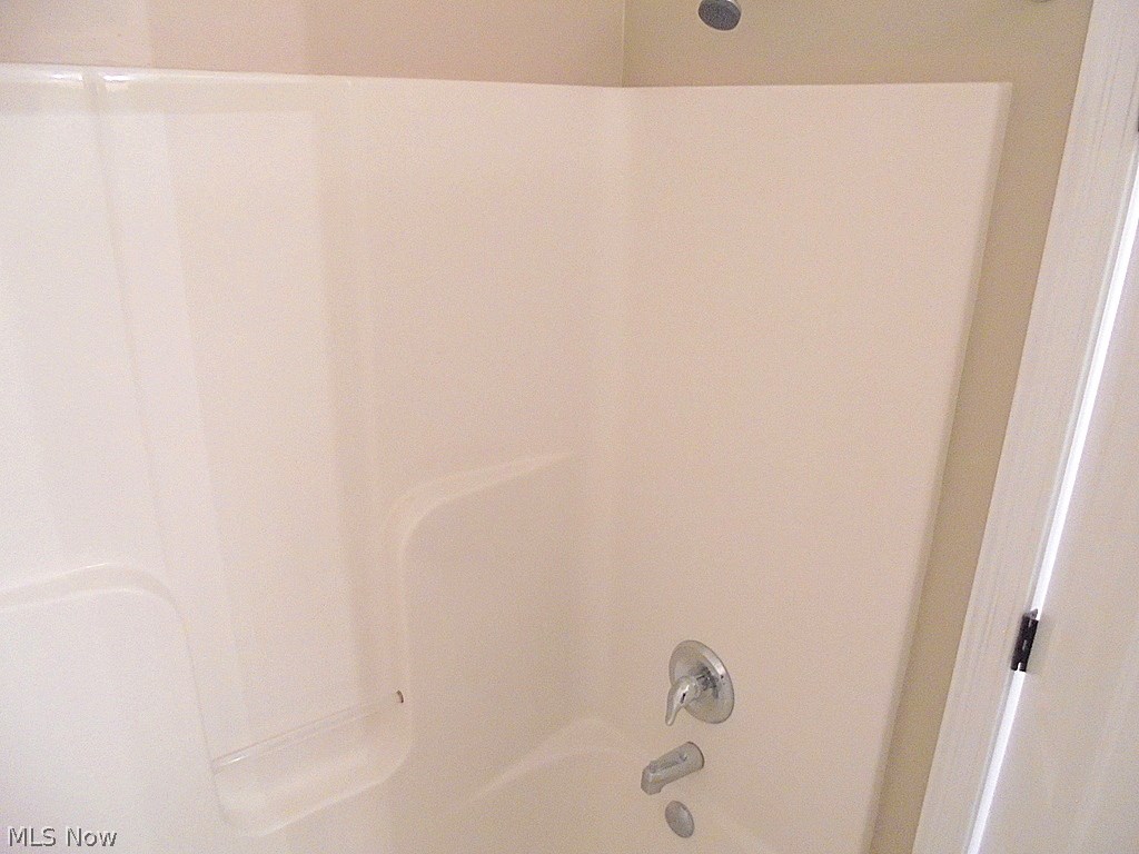 Regency Hlnds Condo - Residential