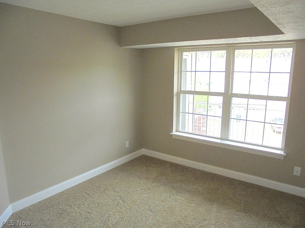 Regency Hlnds Condo - Residential