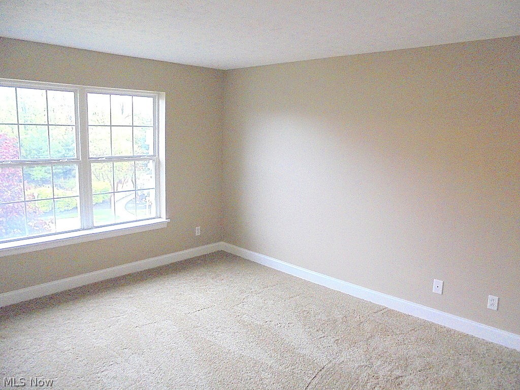 Regency Hlnds Condo - Residential