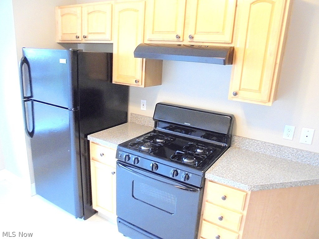 Regency Hlnds Condo - Residential