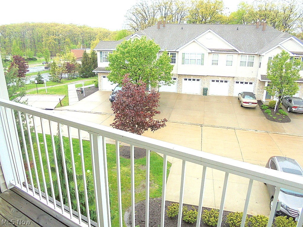 Regency Hlnds Condo - Residential