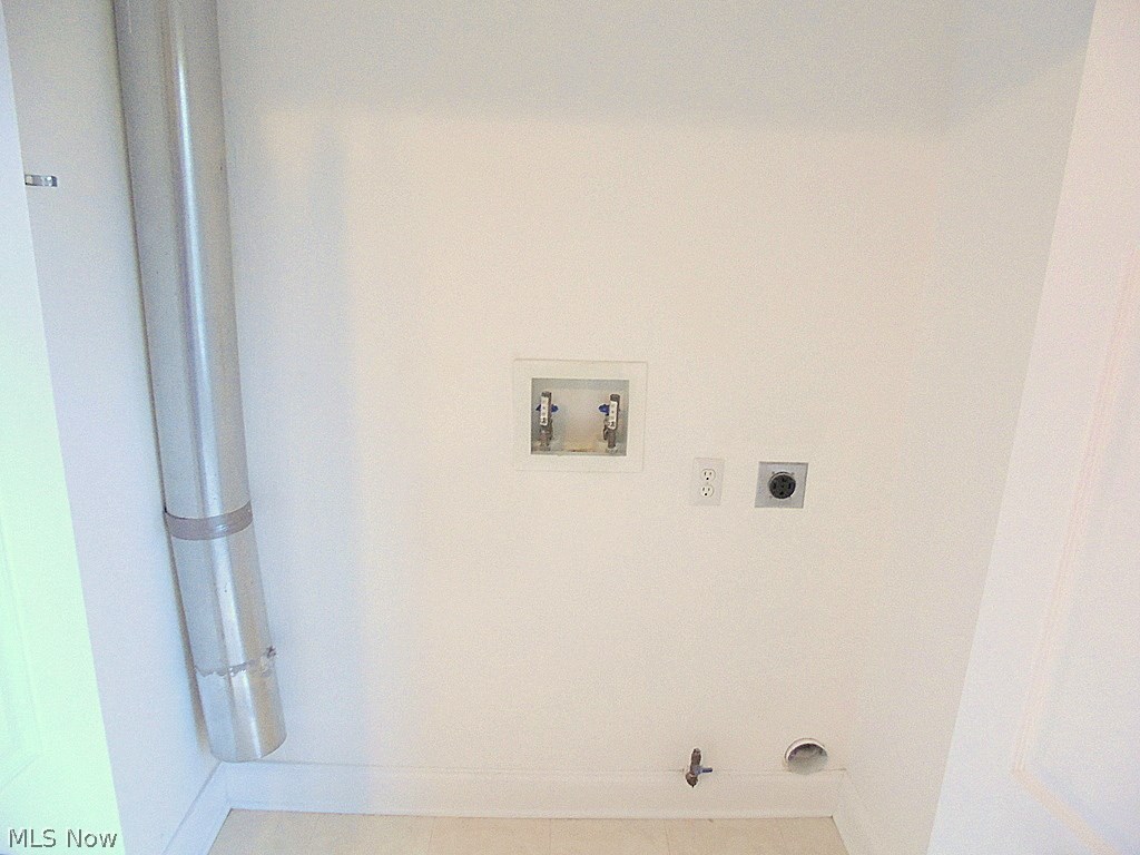 Regency Hlnds Condo - Residential