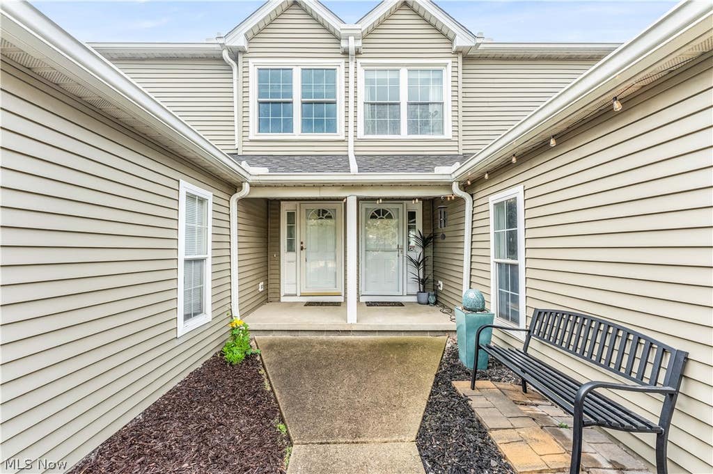 Photo of 4215 Jennings Ridge Drive, Cleveland, OH 44109 (MLS # 5211699)