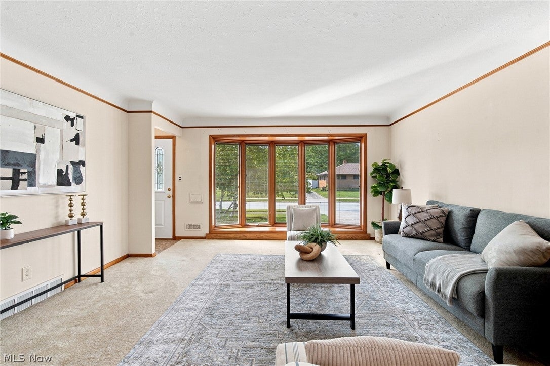 7227 Oakwood Road