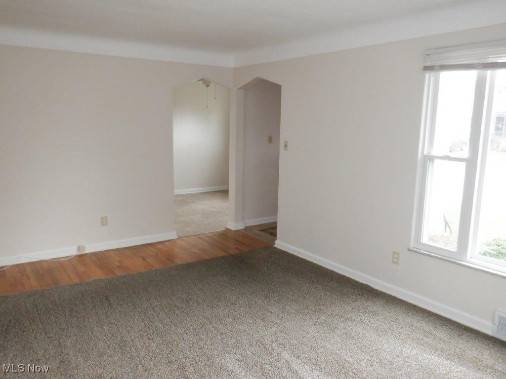 5810 Renwood Drive, Parma, Ohio image 12