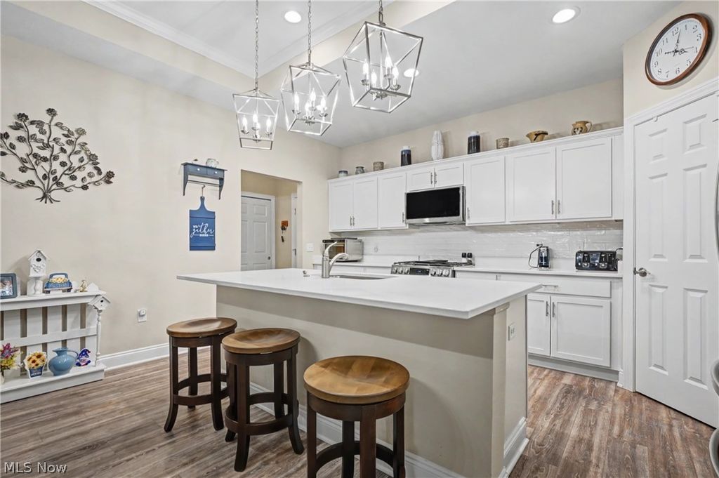 Photo of 9264 Sharrott Road #801, Poland, OH 44514 (MLS # 5190681)