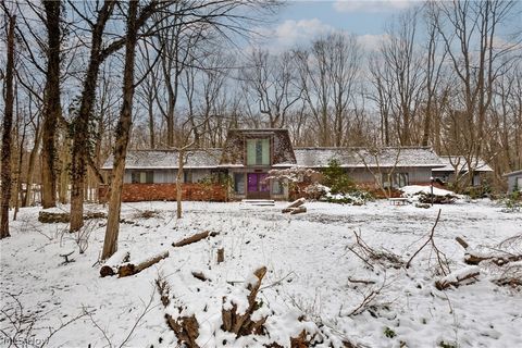 Homes For Sale - 50 Redfern Drive<br/> Trumbull County, Youngstown, OH 44505