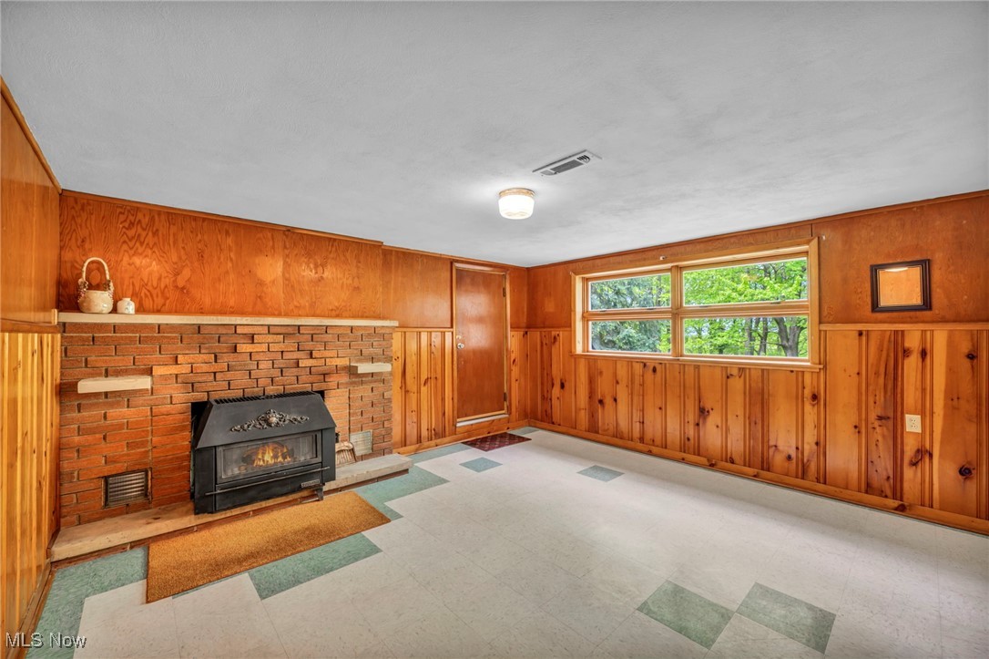 4422 Forest Hills Boulevard, Parma, Ohio image 27