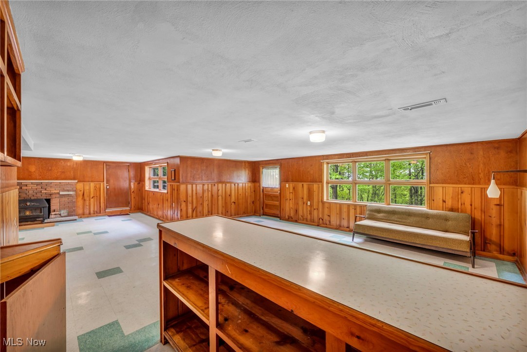 4422 Forest Hills Boulevard, Parma, Ohio image 32