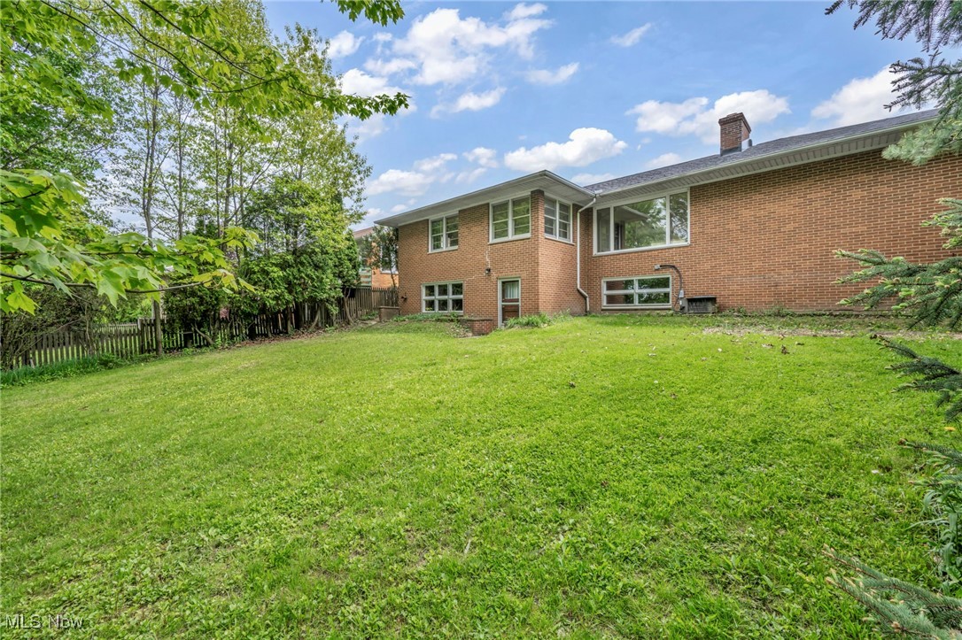 4422 Forest Hills Boulevard, Parma, Ohio image 39