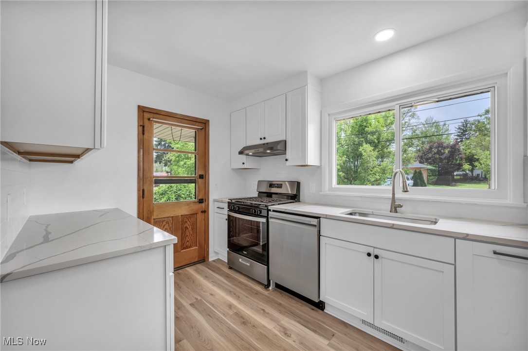 4422 Forest Hills Boulevard, Parma, Ohio image 13