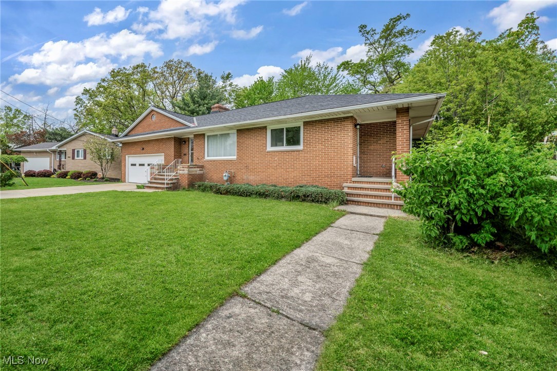 4422 Forest Hills Boulevard, Parma, Ohio image 3
