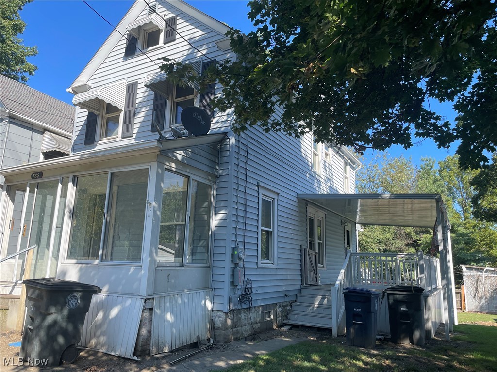 Akron, Ohio 44305, United States, 2 Bedrooms Bedrooms, ,1 BathroomBathrooms,Residential,Active,92608