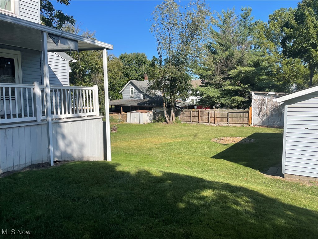 Akron, Ohio 44305, United States, 2 Bedrooms Bedrooms, ,1 BathroomBathrooms,Residential,Active,92608