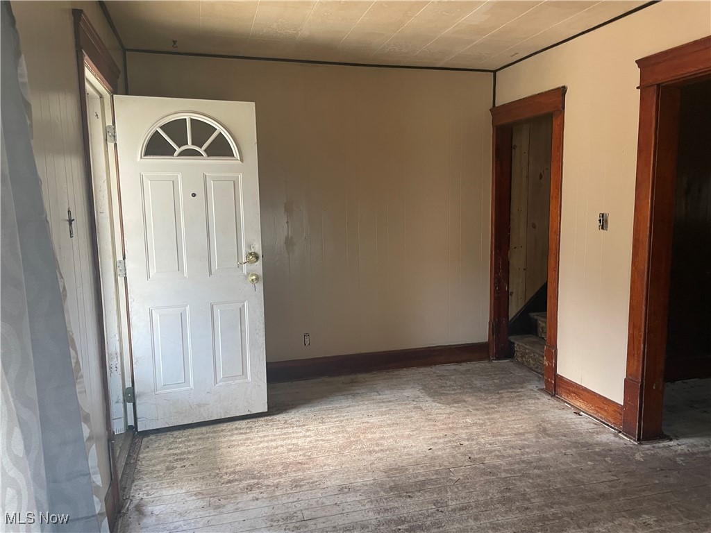 Akron, Ohio 44305, United States, 2 Bedrooms Bedrooms, ,1 BathroomBathrooms,Residential,Active,92608