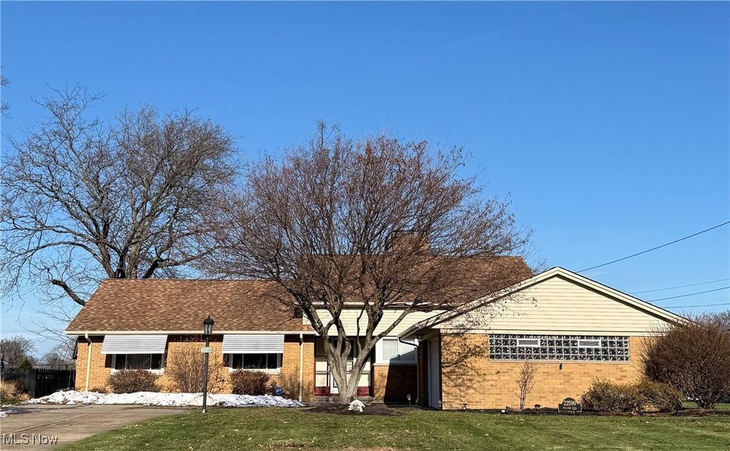 Photo of 22590 Hilliard Boulevard, Rocky River, OH 44116 (MLS # 5176684)