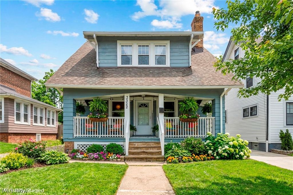 Photo of 3322 Altamont Avenue, Cleveland Heights, OH 44118 (MLS # 5196690)